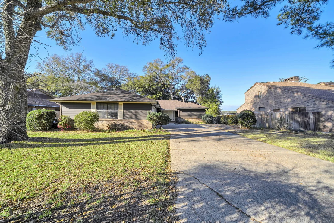 Photo of 630 Sailboat Drive