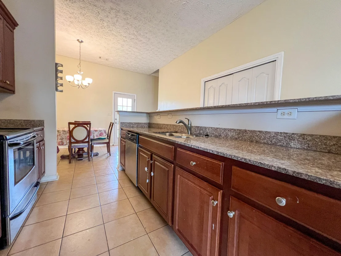 Photo of 501 Tropical Way
