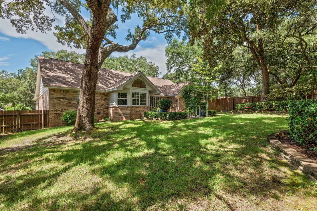 Photo of 149 N Bermuda Circle