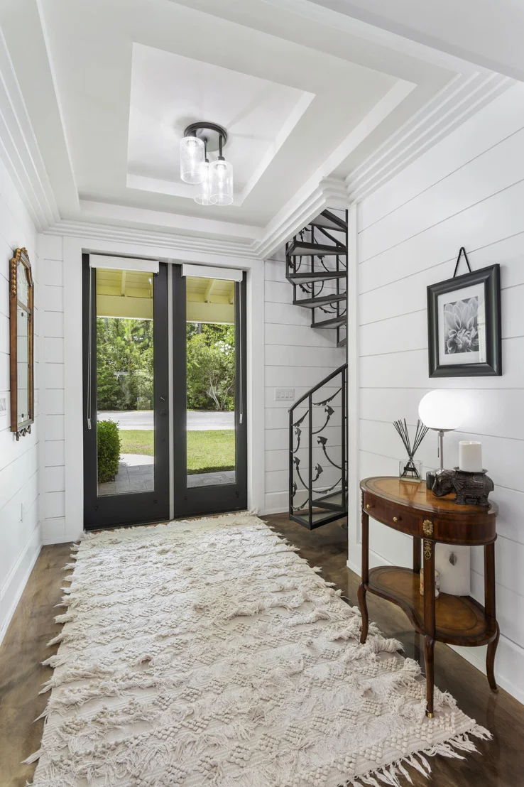 Photo of 46 Greenleaf Drive