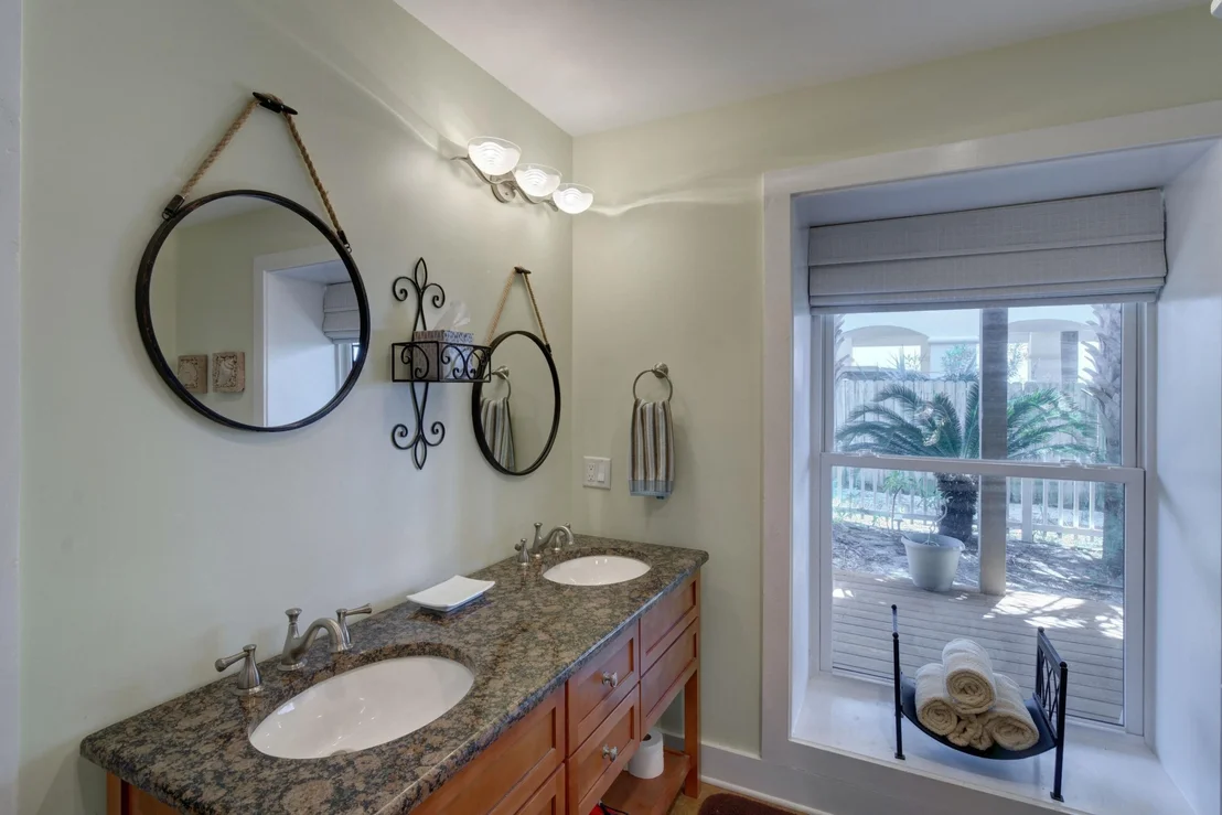 Photo of 208 Norwood Drive