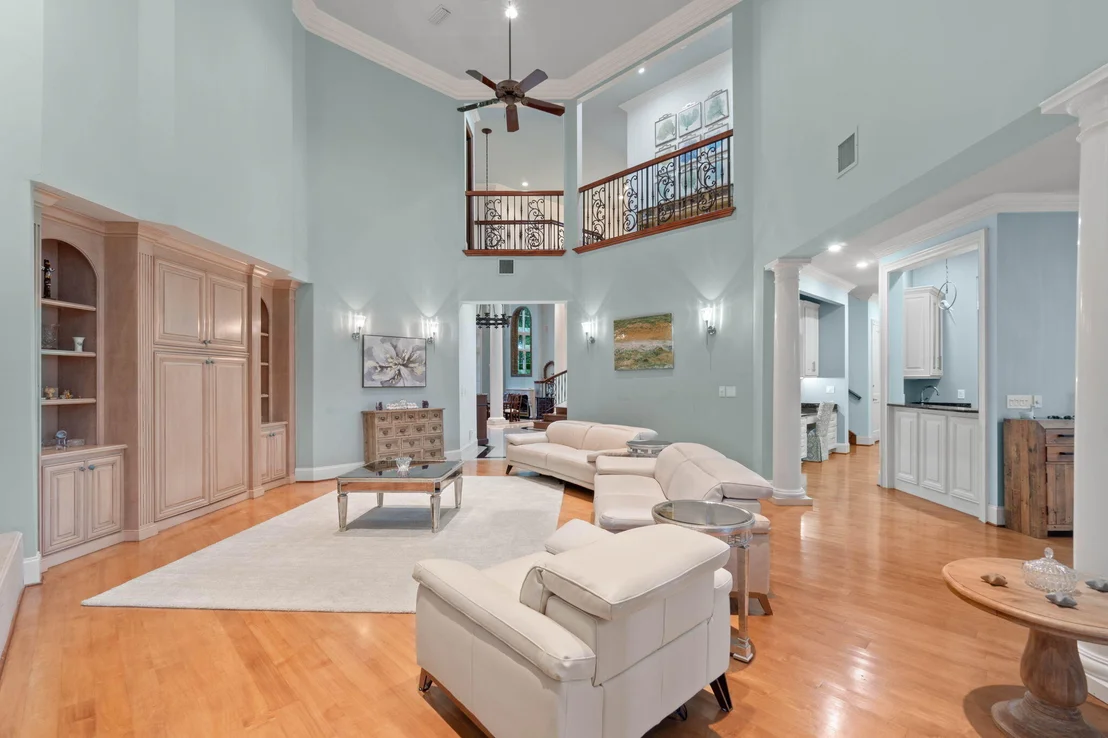 Photo of 4350 Stonebridge Road