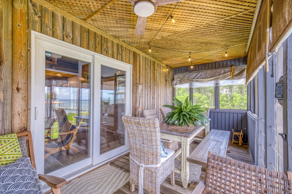 Photo of 1089 Pearson Road