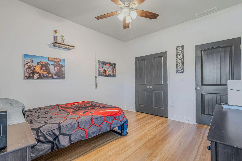 Photo of 417 Chickadee Street