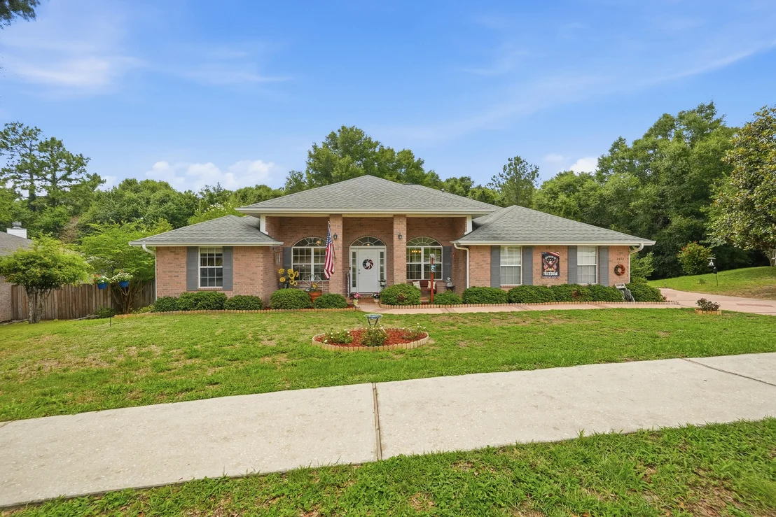 Photo of 2612 Paddock Circle