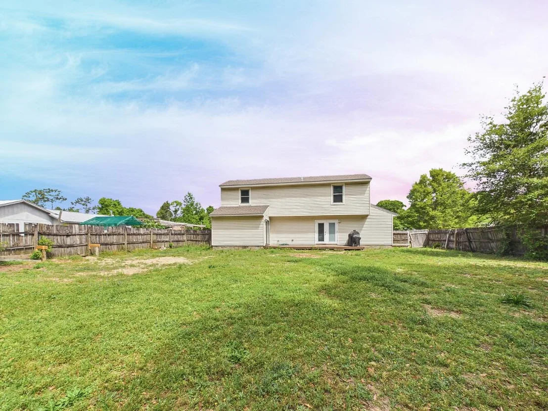 Photo of 3284 Fairview Avenue