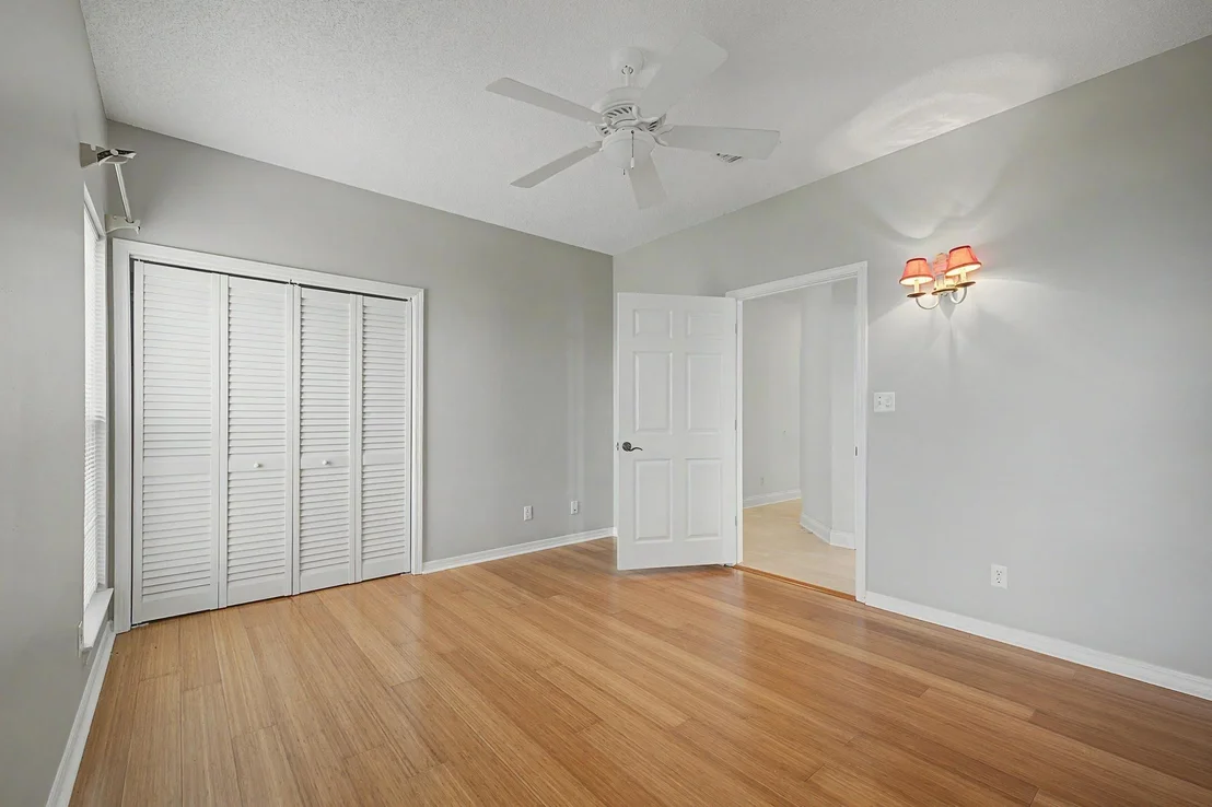 Photo of 4501 Bayside Drive