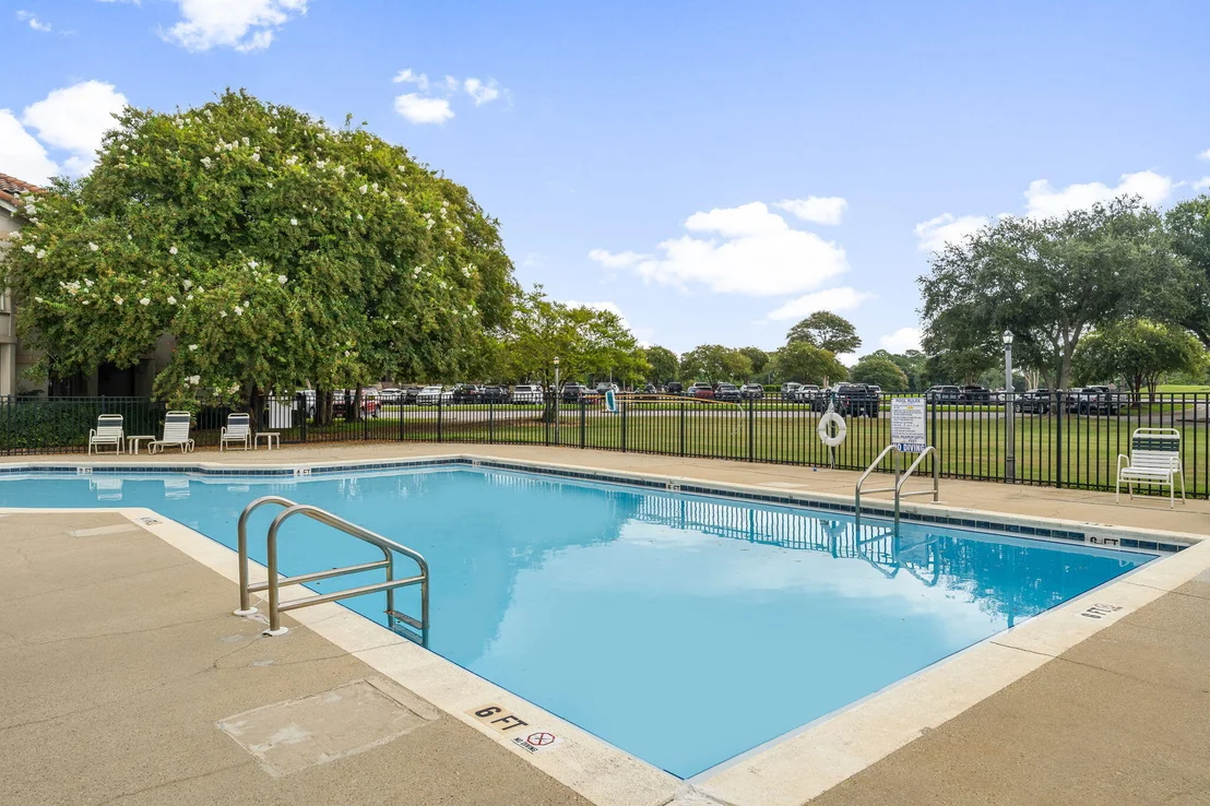 Photo of 156 Baywinds Drive