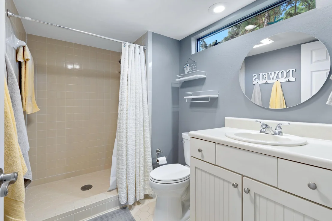 Photo of 184 S Cove Drive