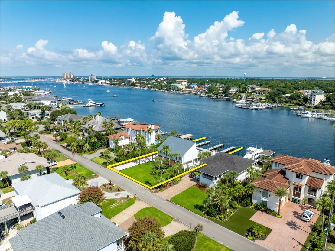 Photo of 611 Lagoon Drive