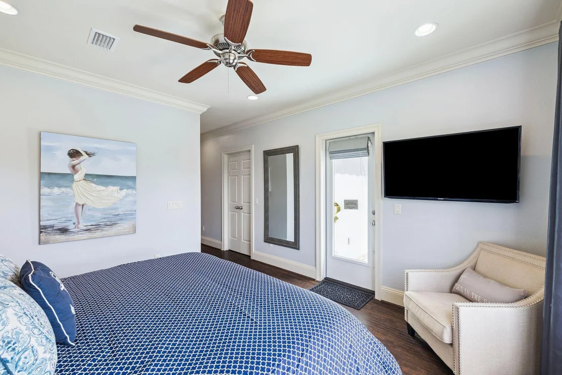 Photo of 1853 Boardwalk Drive