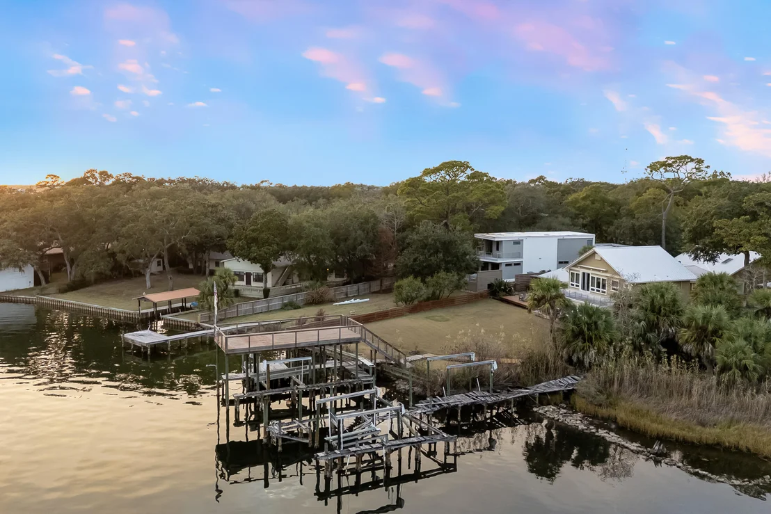 Photo of 27 Old Ferry Road