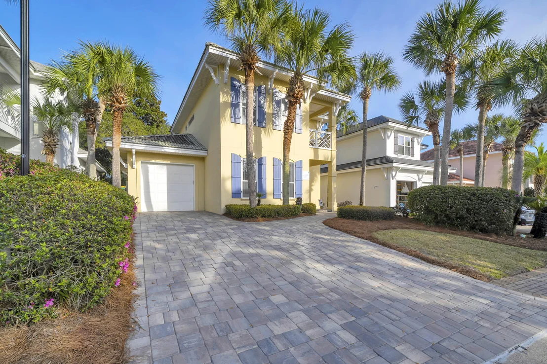 Photo of 93 Cayman Cove