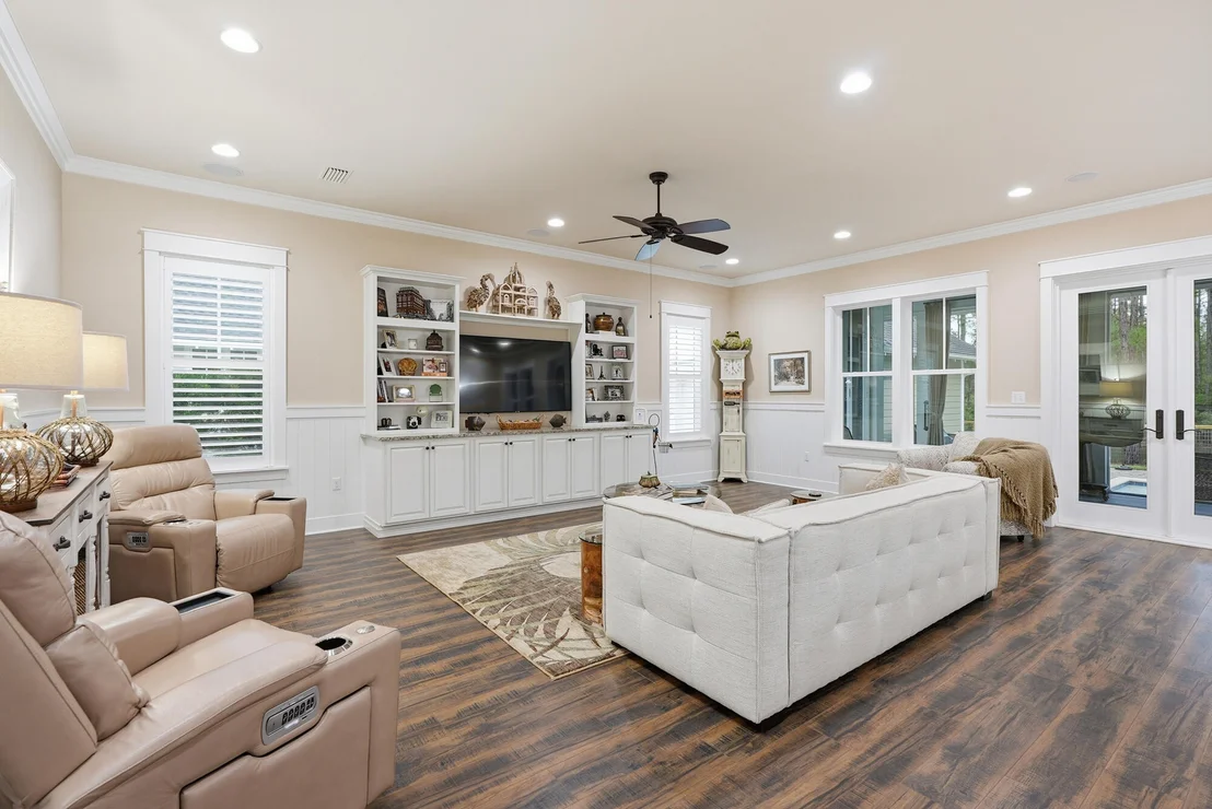 Photo of 295 Medley Street