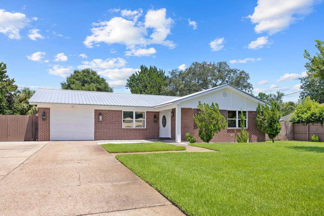 Photo of 308 Spring Lane