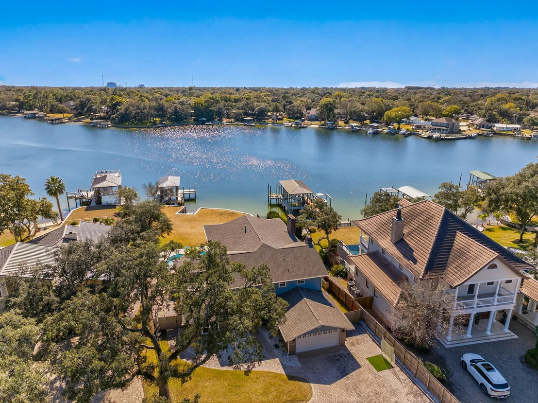 Photo of 228 Lafitte Crescent