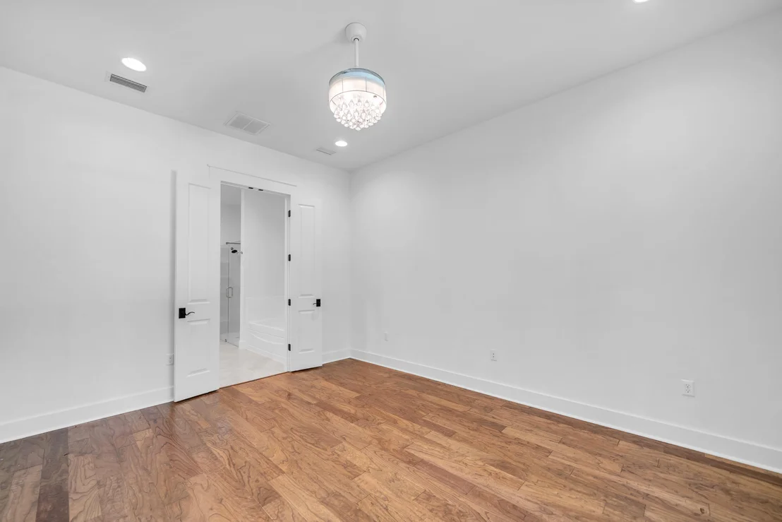 Photo of 654 Breakers Street