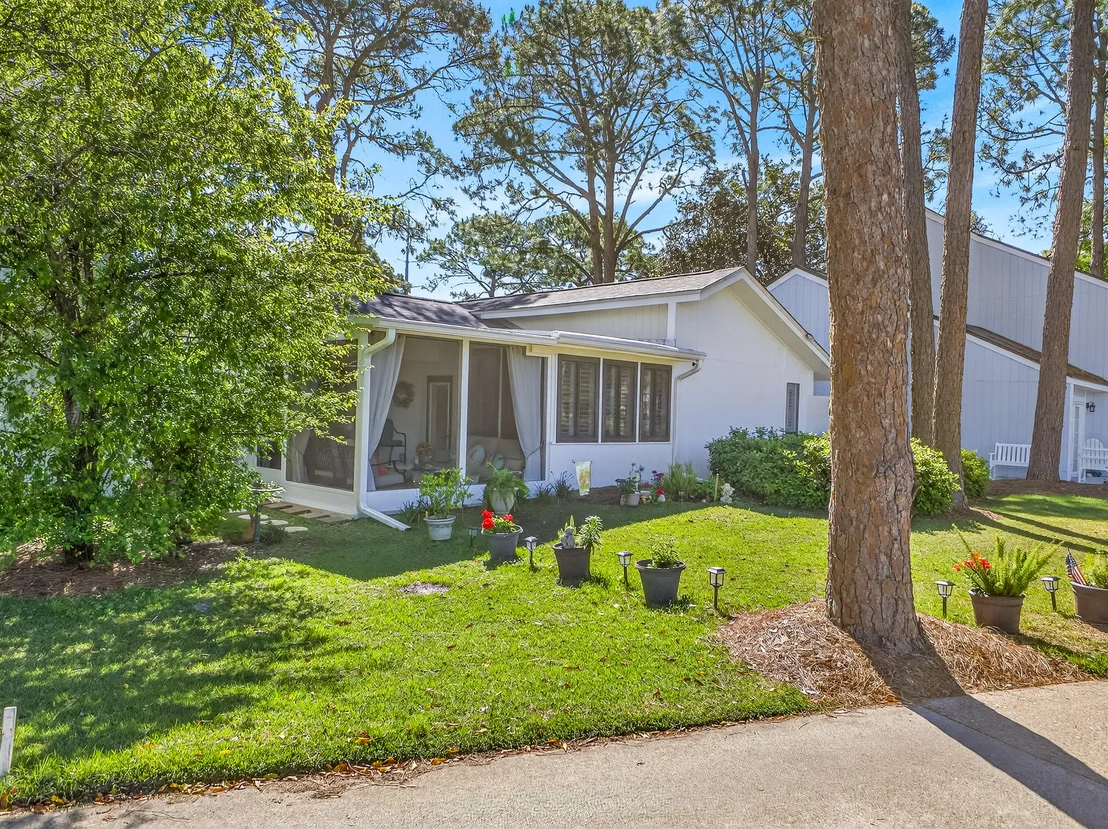 Photo of 397 Linkside Drive