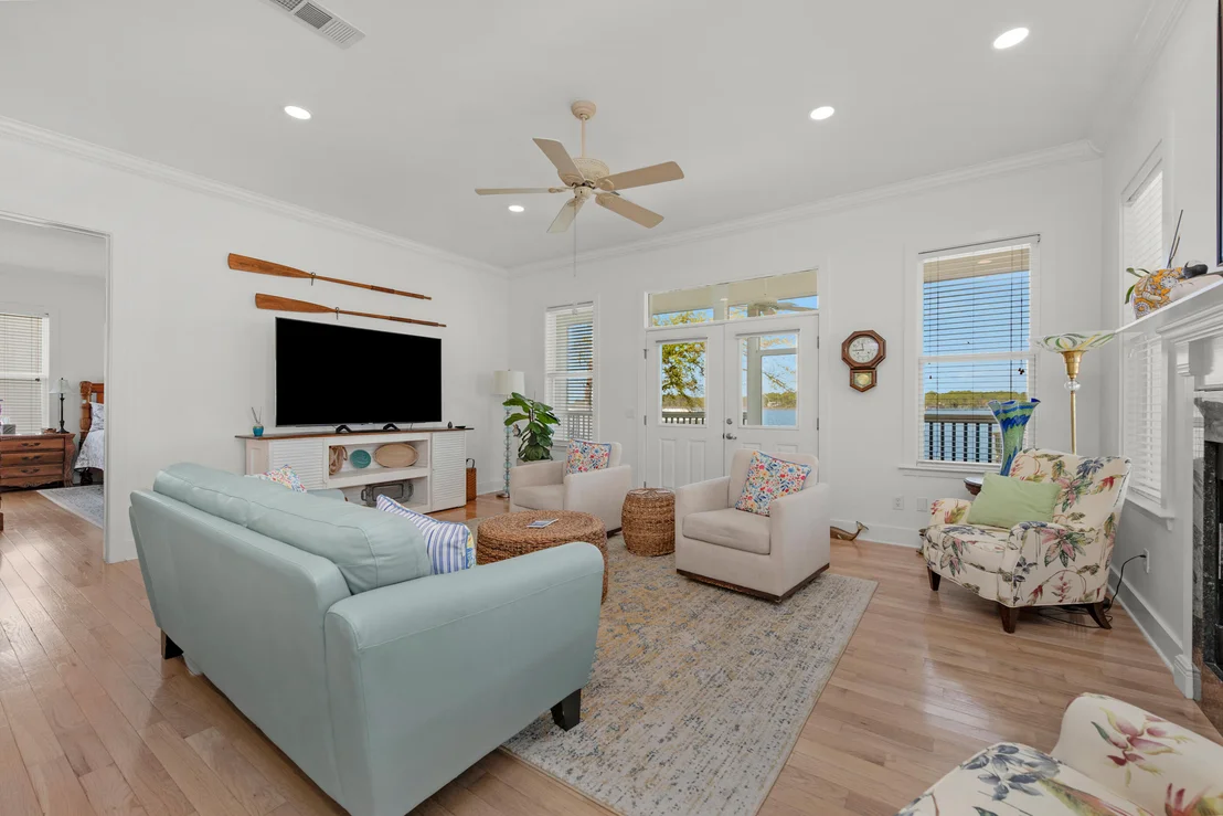 Photo of 1422 Lagrange Road