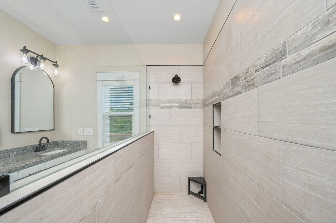 Photo of 5390 Aidan Street