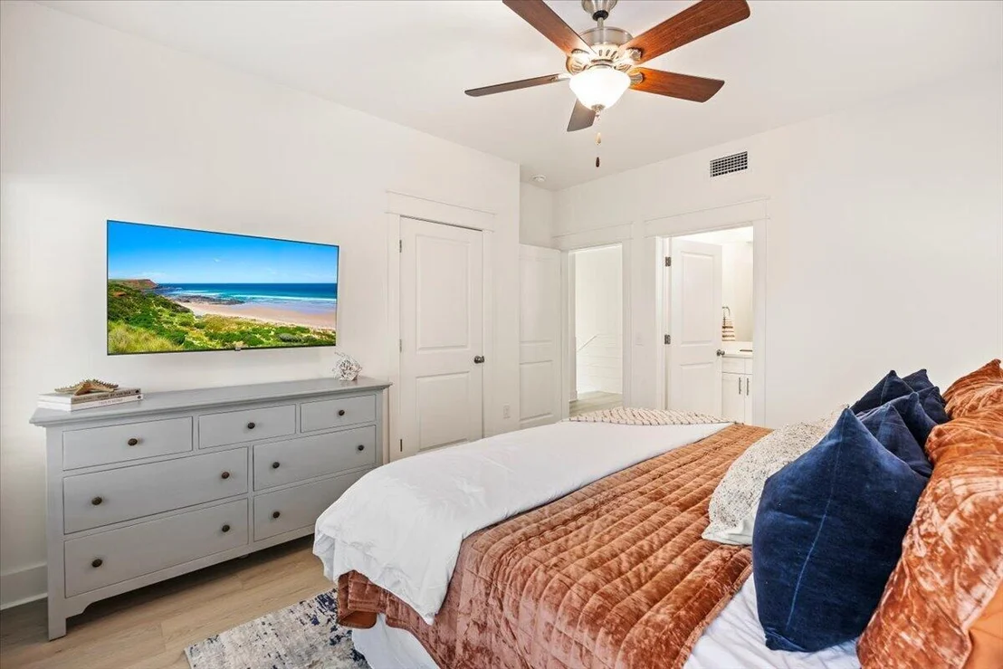 Photo of 120 Charming Way