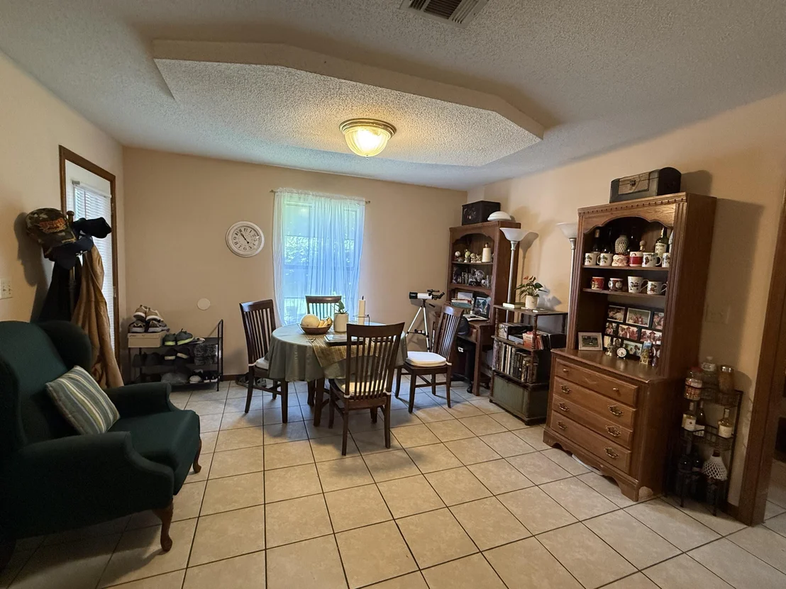 Photo of 2912 Crescent Avenue
