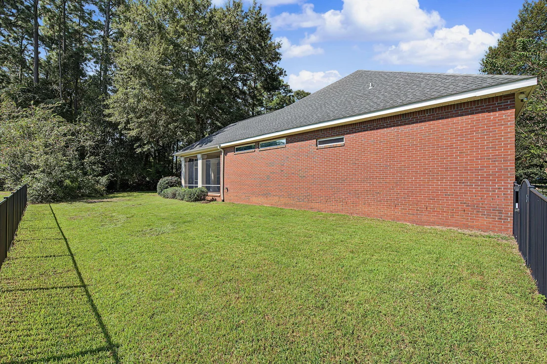 Photo of 5833 Hunting Meadows Drive