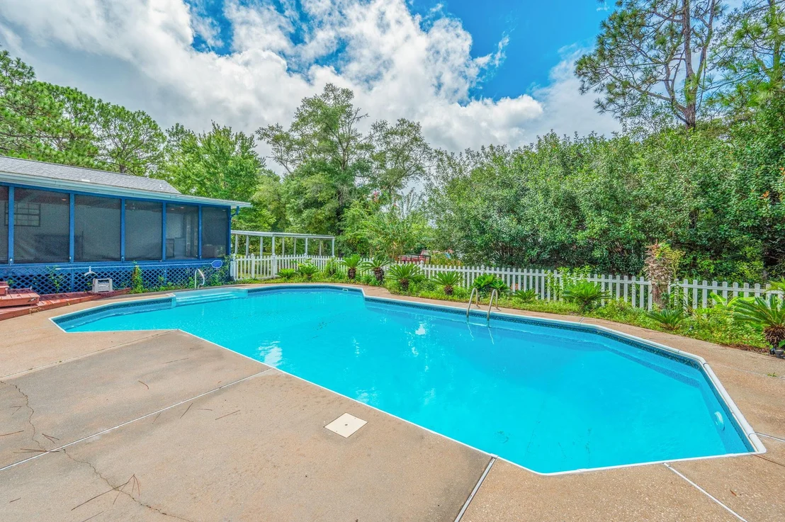 Photo of 5770 Wildwood Road