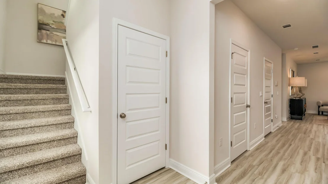 Photo of 5335 Macarthur Drive