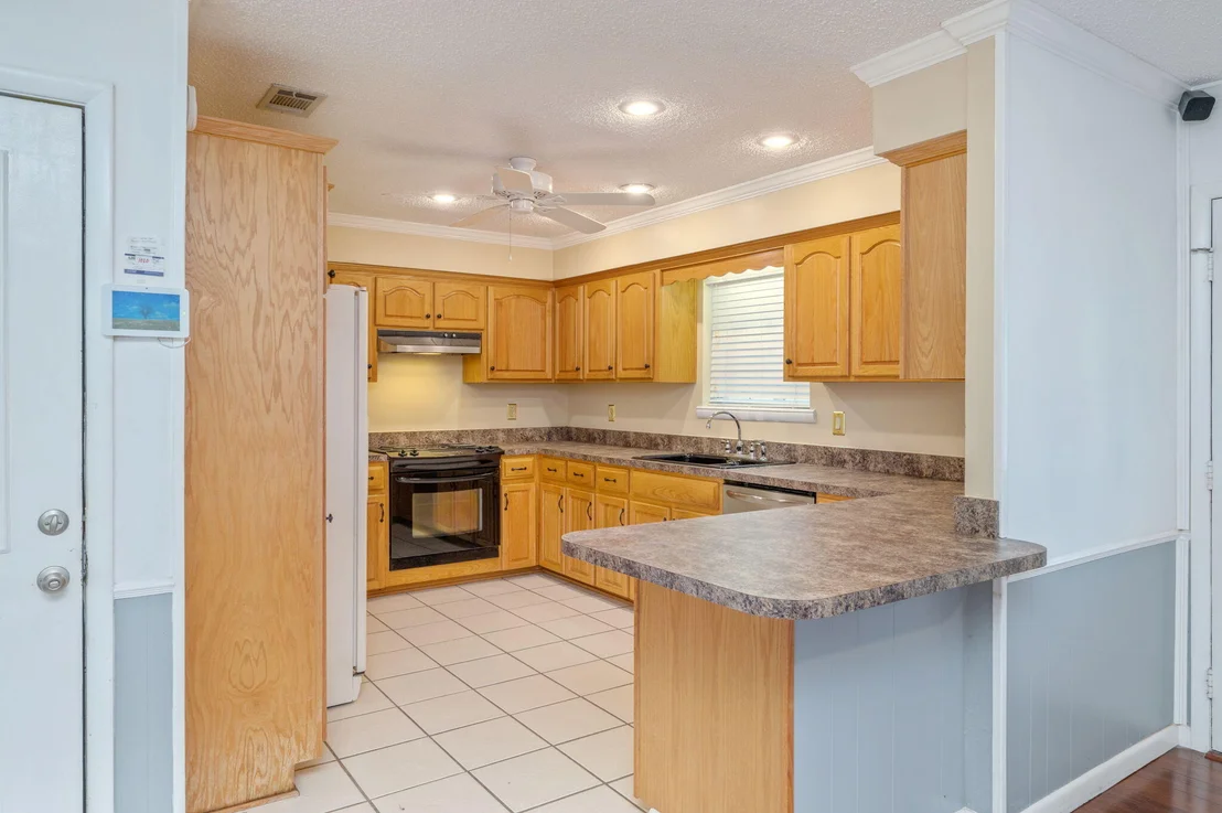 Photo of 5770 Wildwood Road