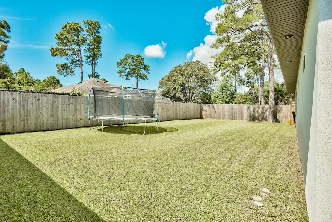 Photo of 989 Forest Shore Drive