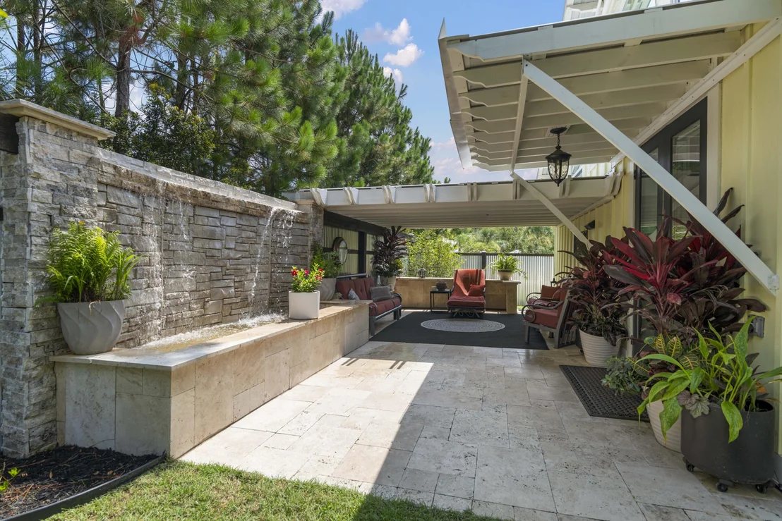Photo of 46 Greenleaf Drive