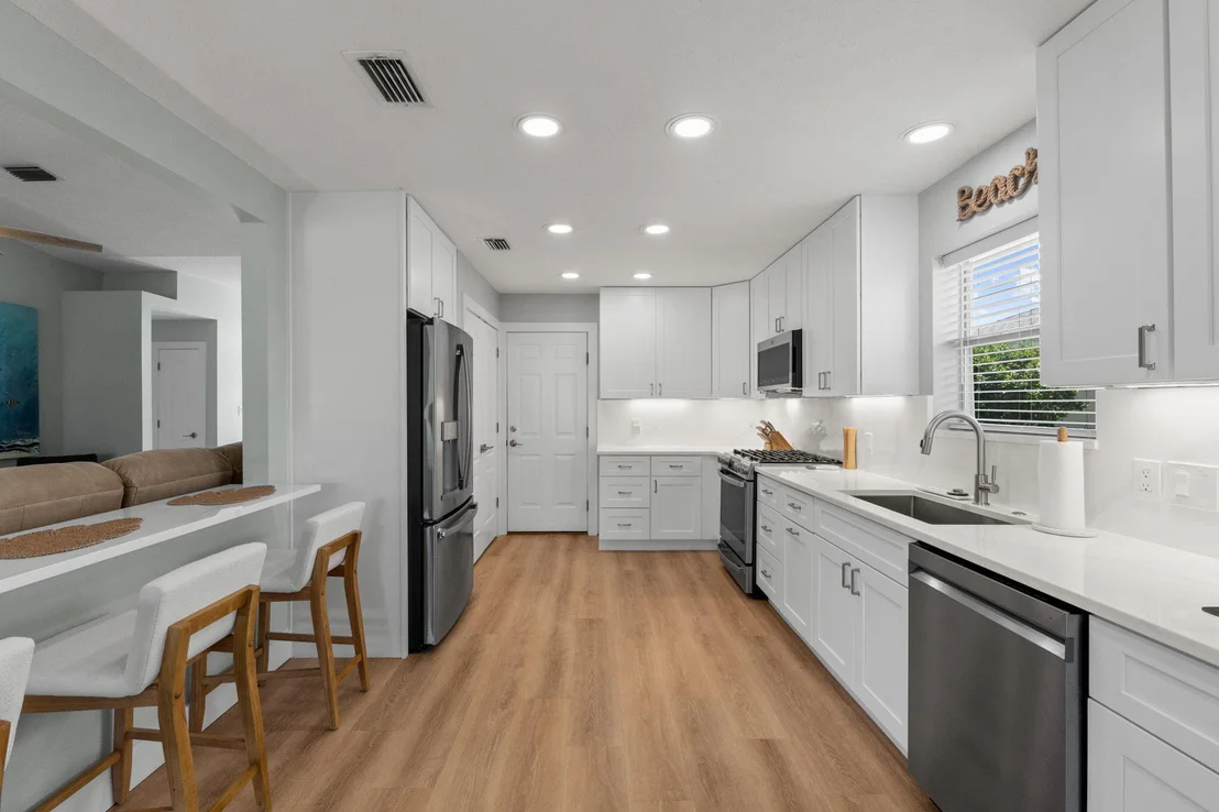 Photo of 70 Hibiscus Lane