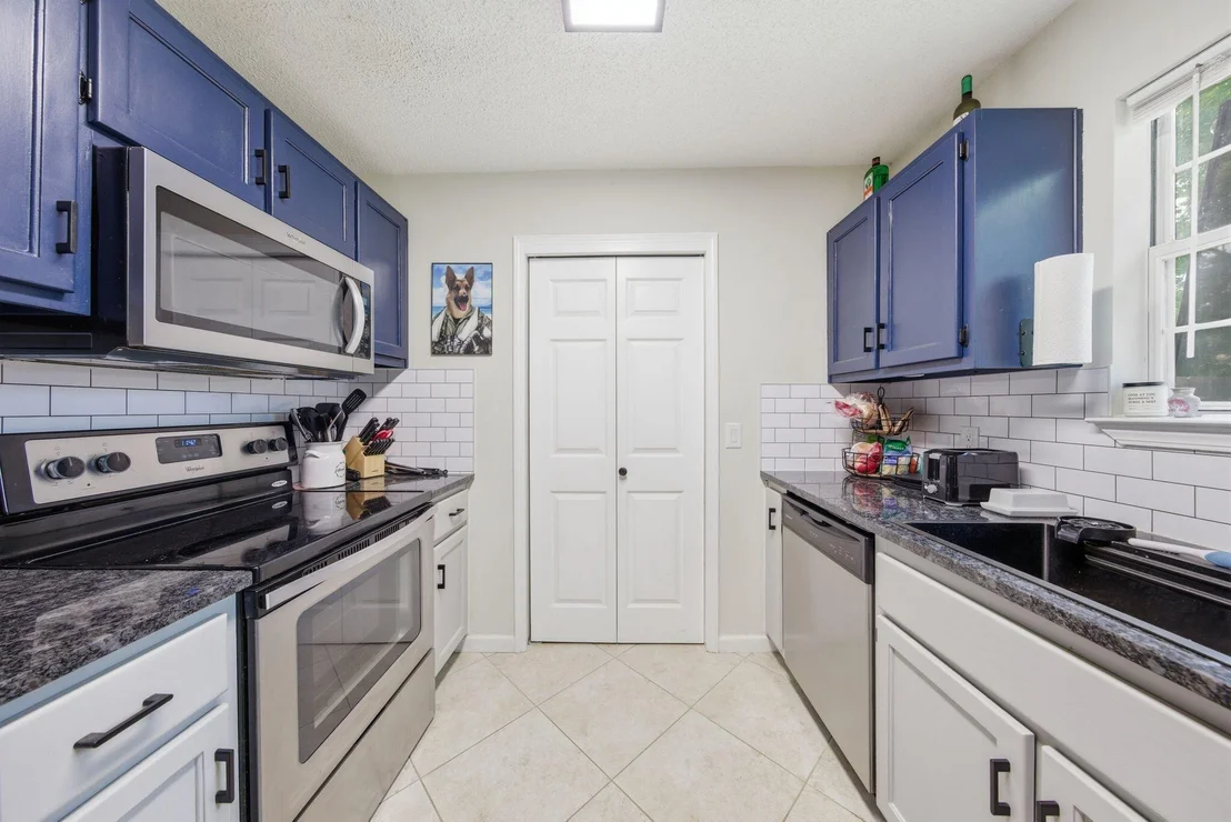 Photo of 2144 Estate Circle