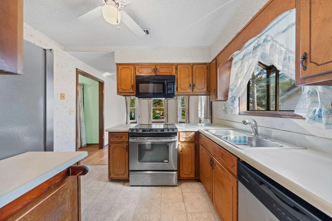 Photo of 144 Oak Terrace Drive