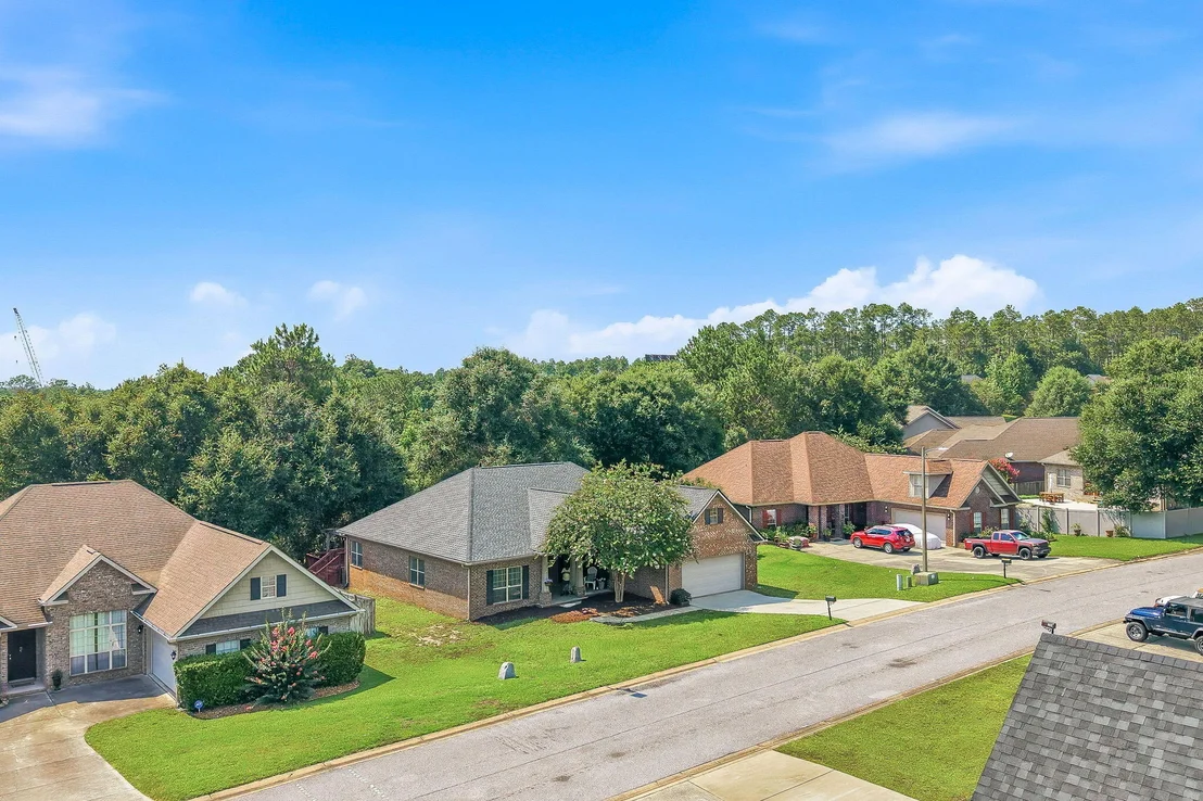Photo of 143 Crab Apple Avenue