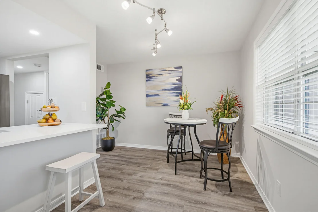 Photo of 170 5th Avenue