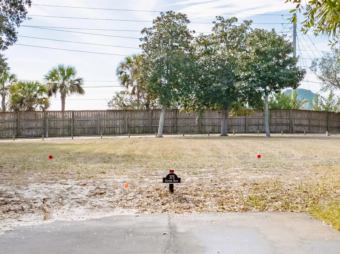 Photo of 375 Golfview Drive