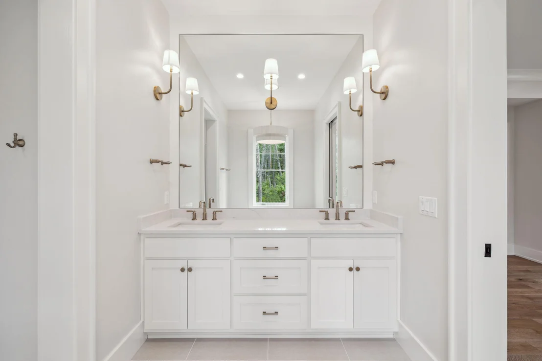 Photo of 122 Glade Boulevard