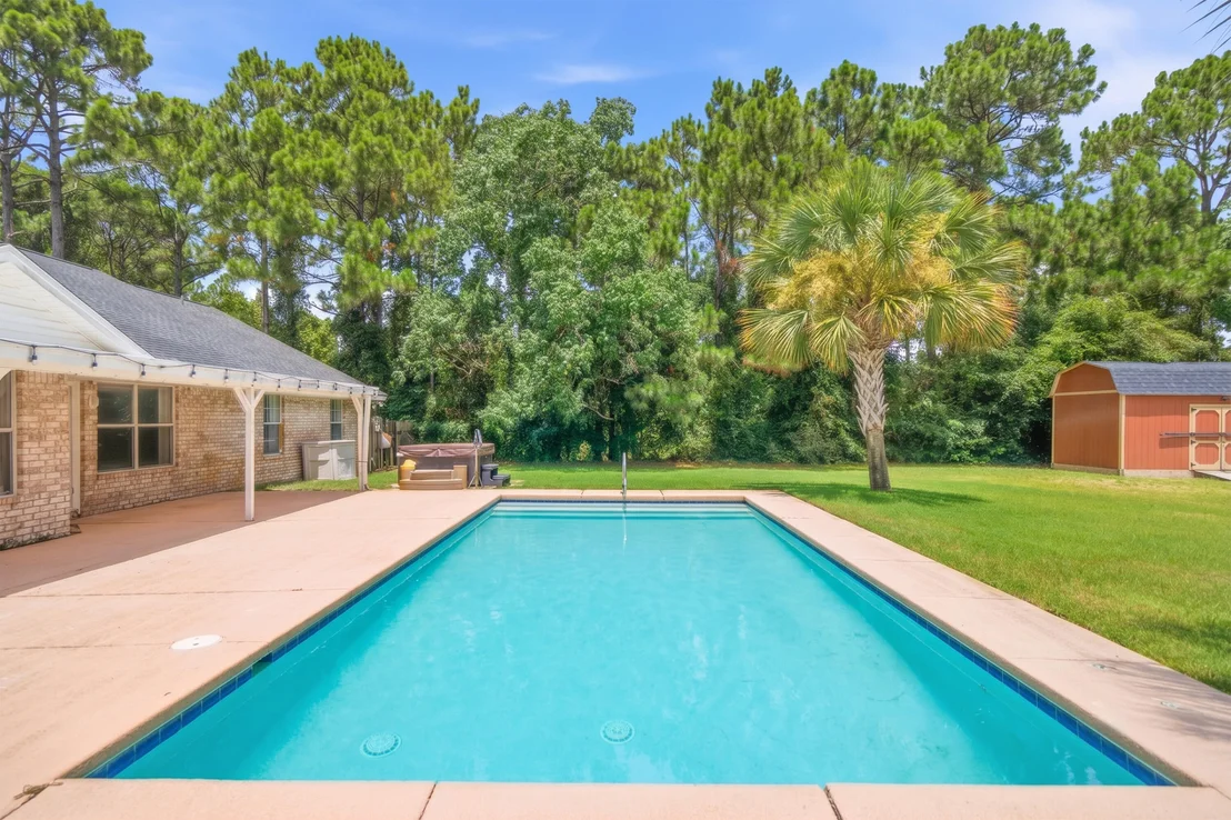 Photo of 2016 Candlewood Drive