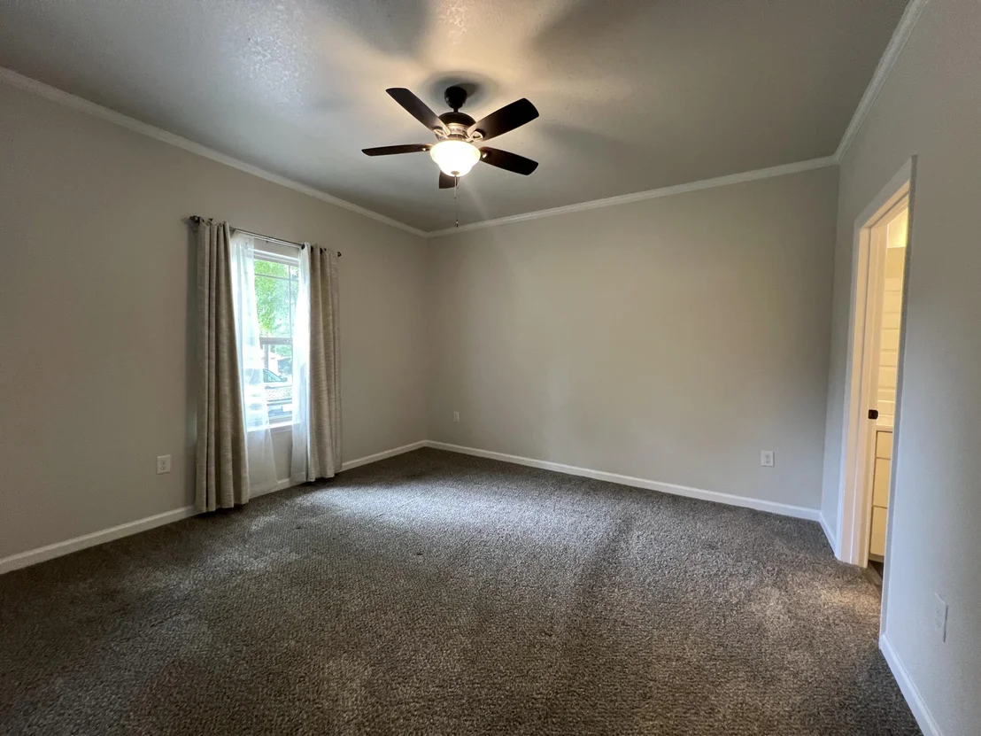 Photo of 2619 Victoria Place