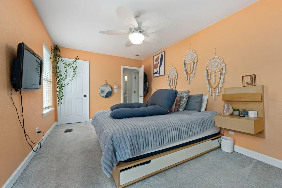 Photo of 255 Edge Avenue
