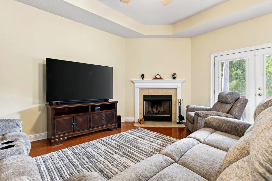 Photo of 601 W Lynn Brook
