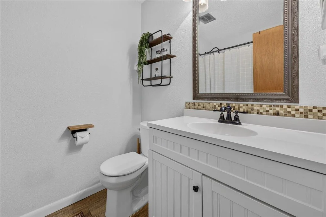Photo of 8 Longwood Drive