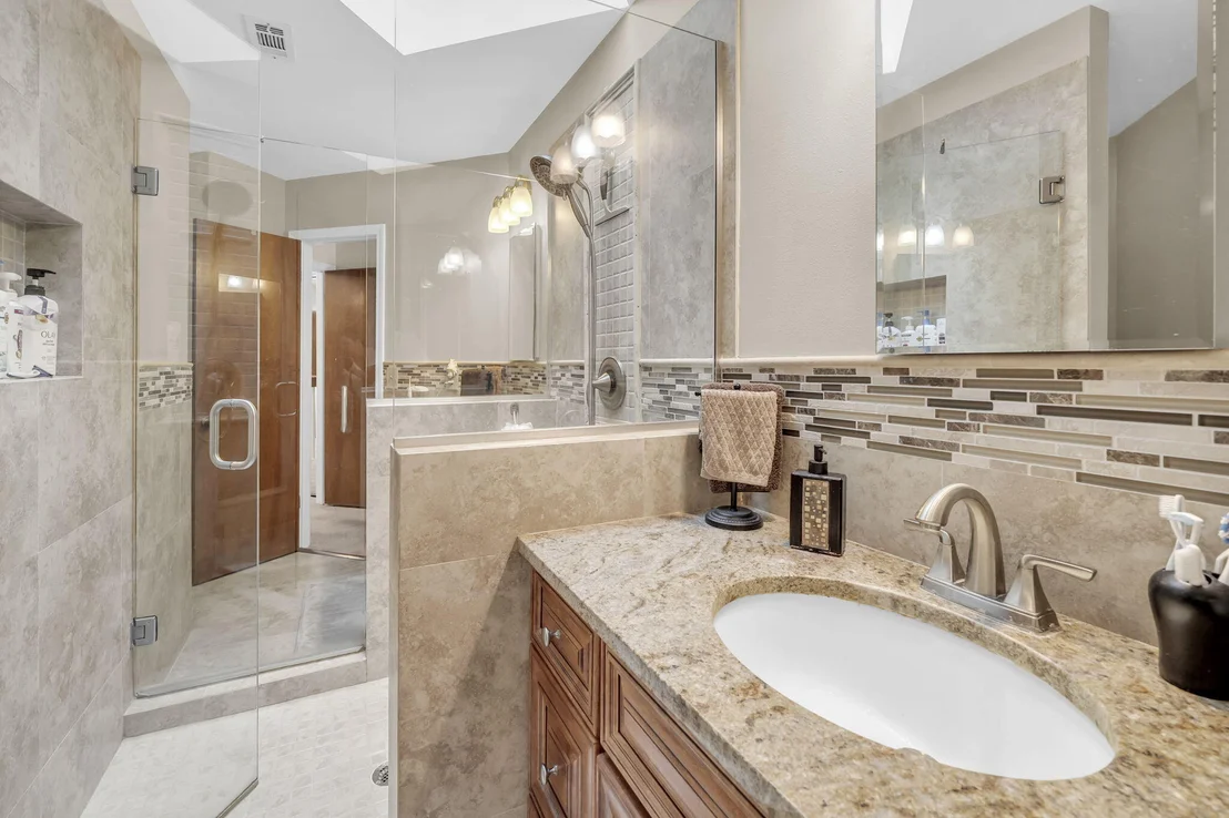 Photo of 204 Regatta Drive