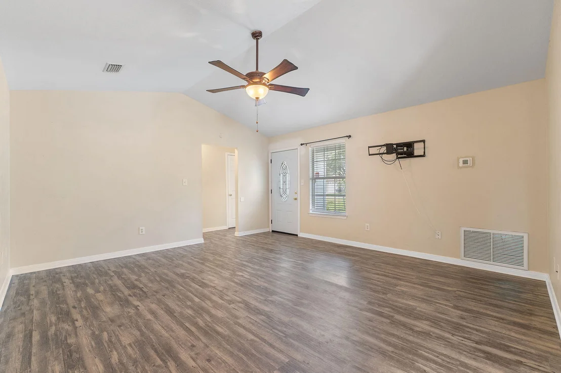 Photo of 8111 Fourth Street