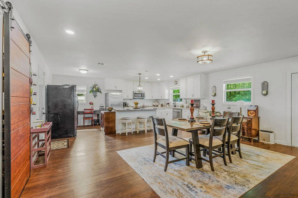 Photo of 4962 Antioch Road