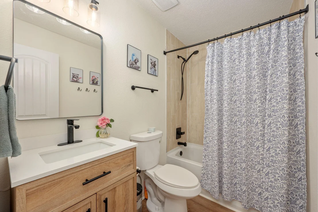 Photo of 6118 Buck Ward Road
