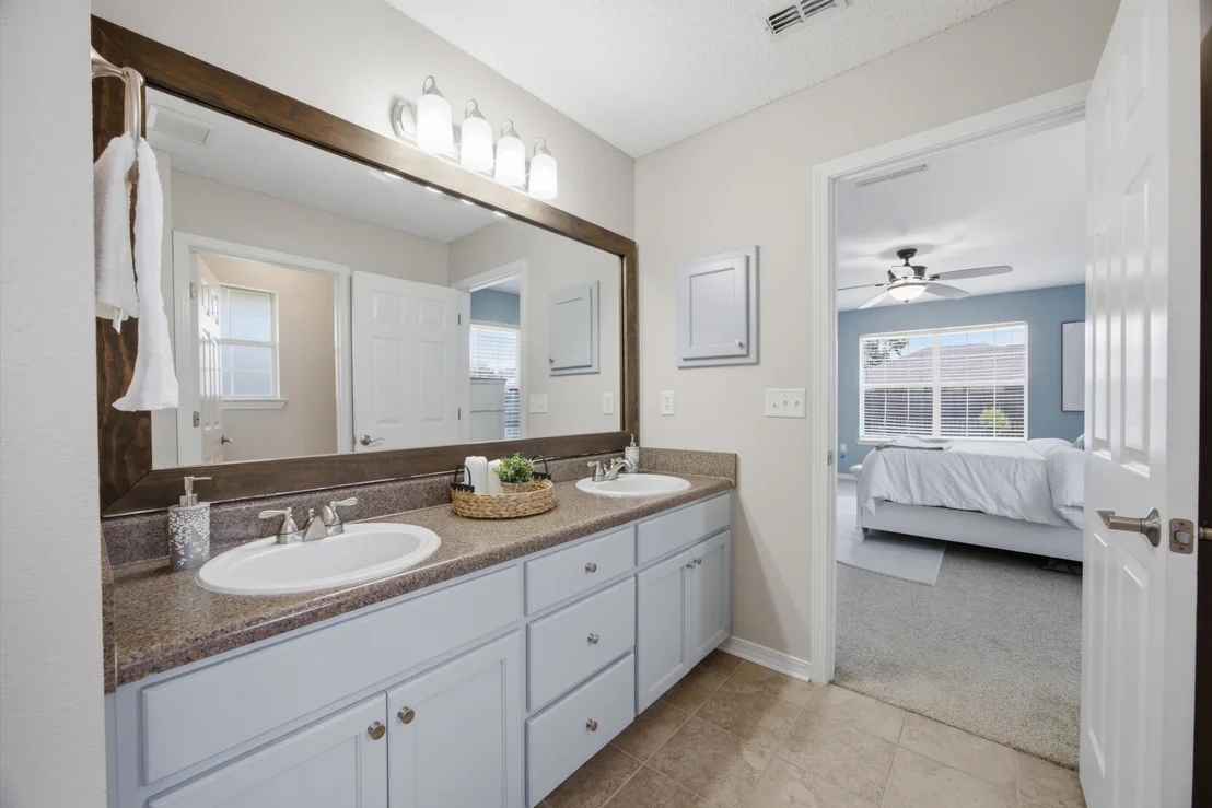 Photo of 2176 Bromly Drive