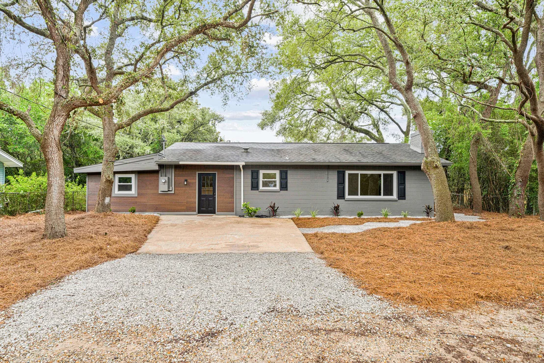 Photo of 332B Calhoun Avenue